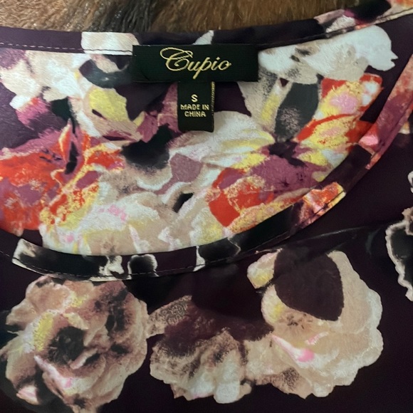 Cupio cold shoulder blouse small - Picture 2 of 5